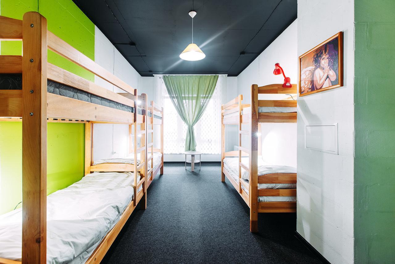 Happy Hostel Kiev Buitenkant foto