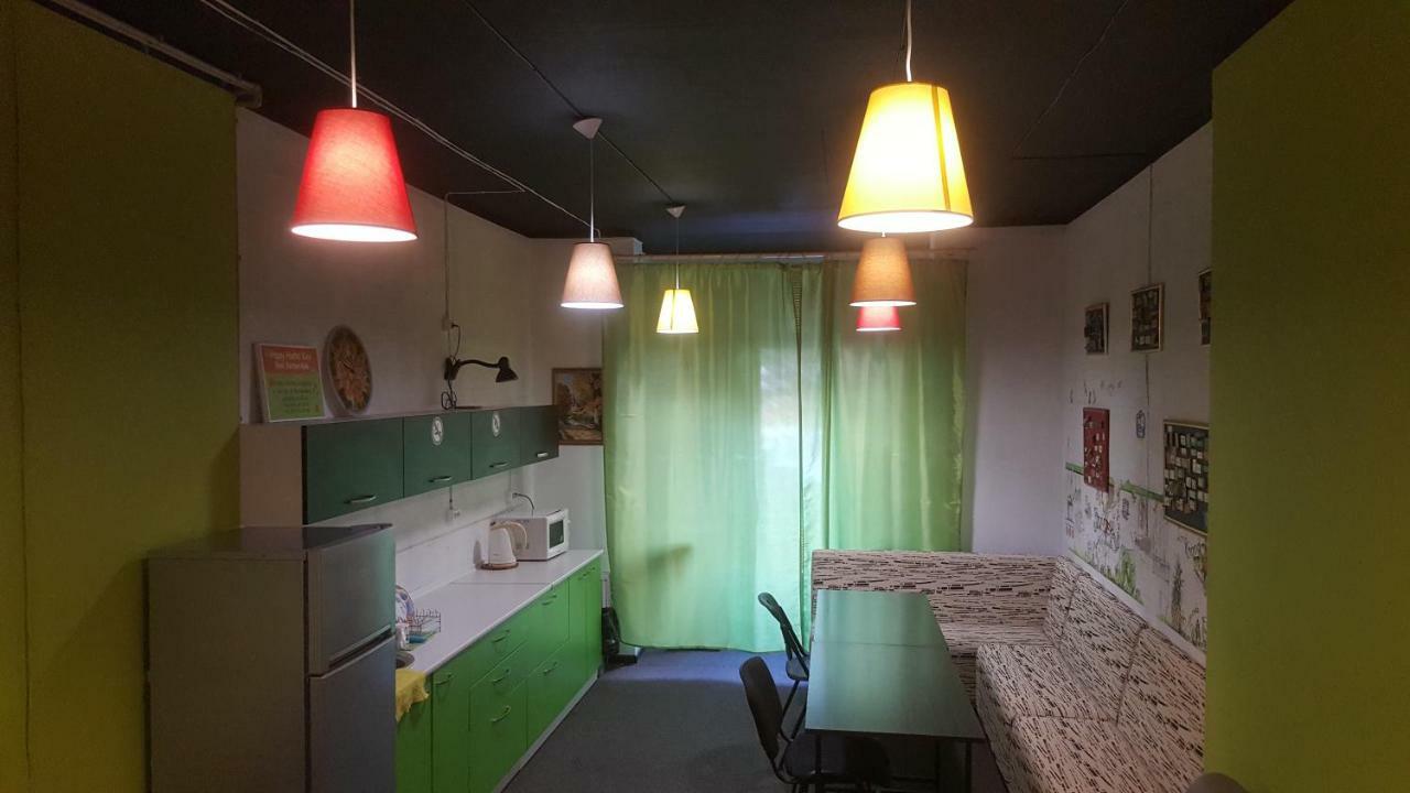 Happy Hostel Kiev Buitenkant foto